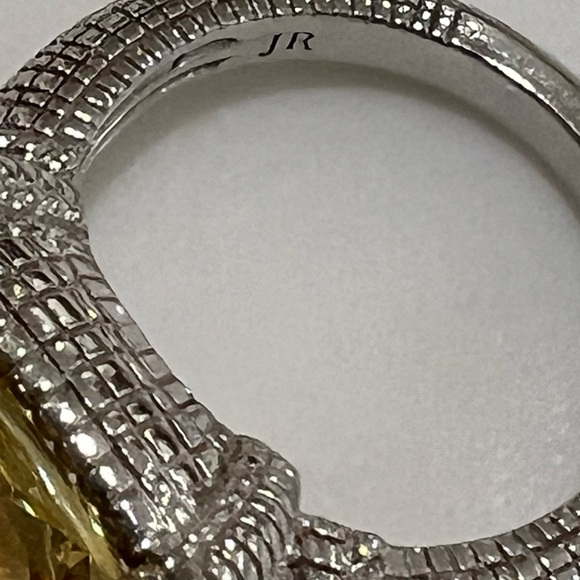 Judith Ripka Canary Cushion Ring. size 6 NIB - Picture 9 of 14